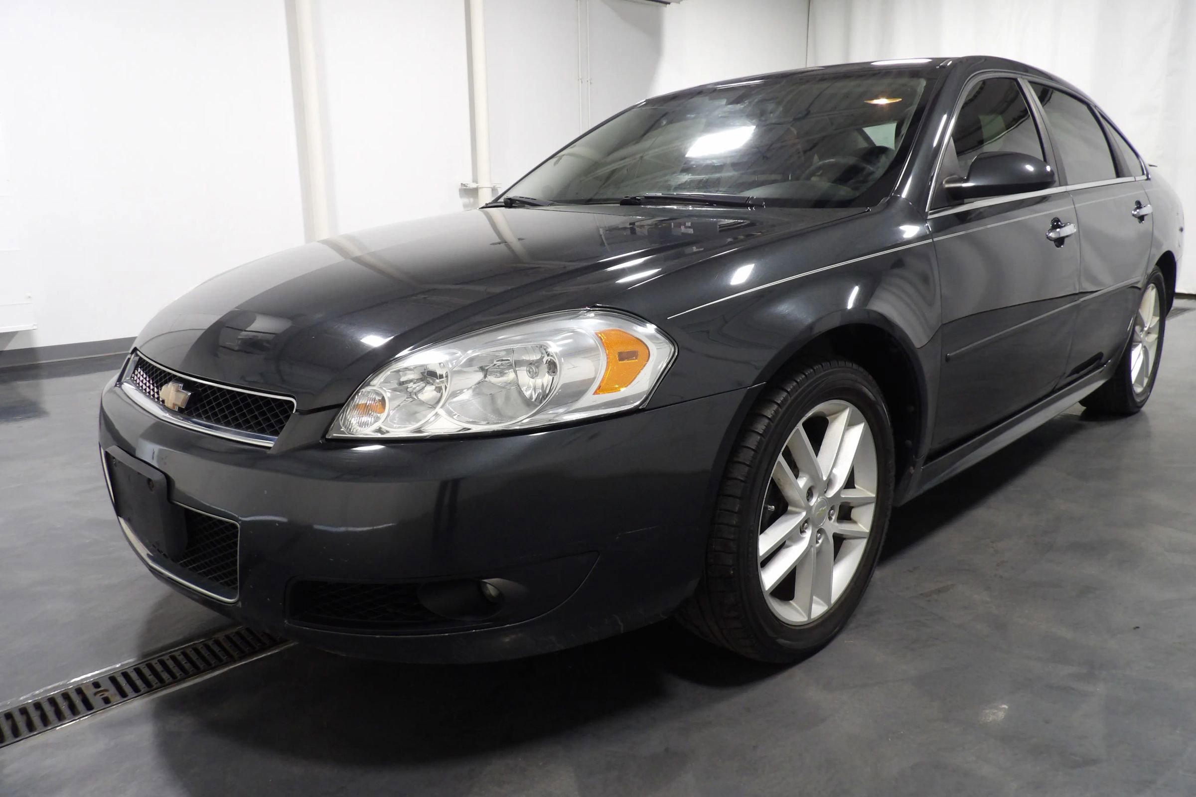 Used 2016 Chevrolet Impala LTZ image 3