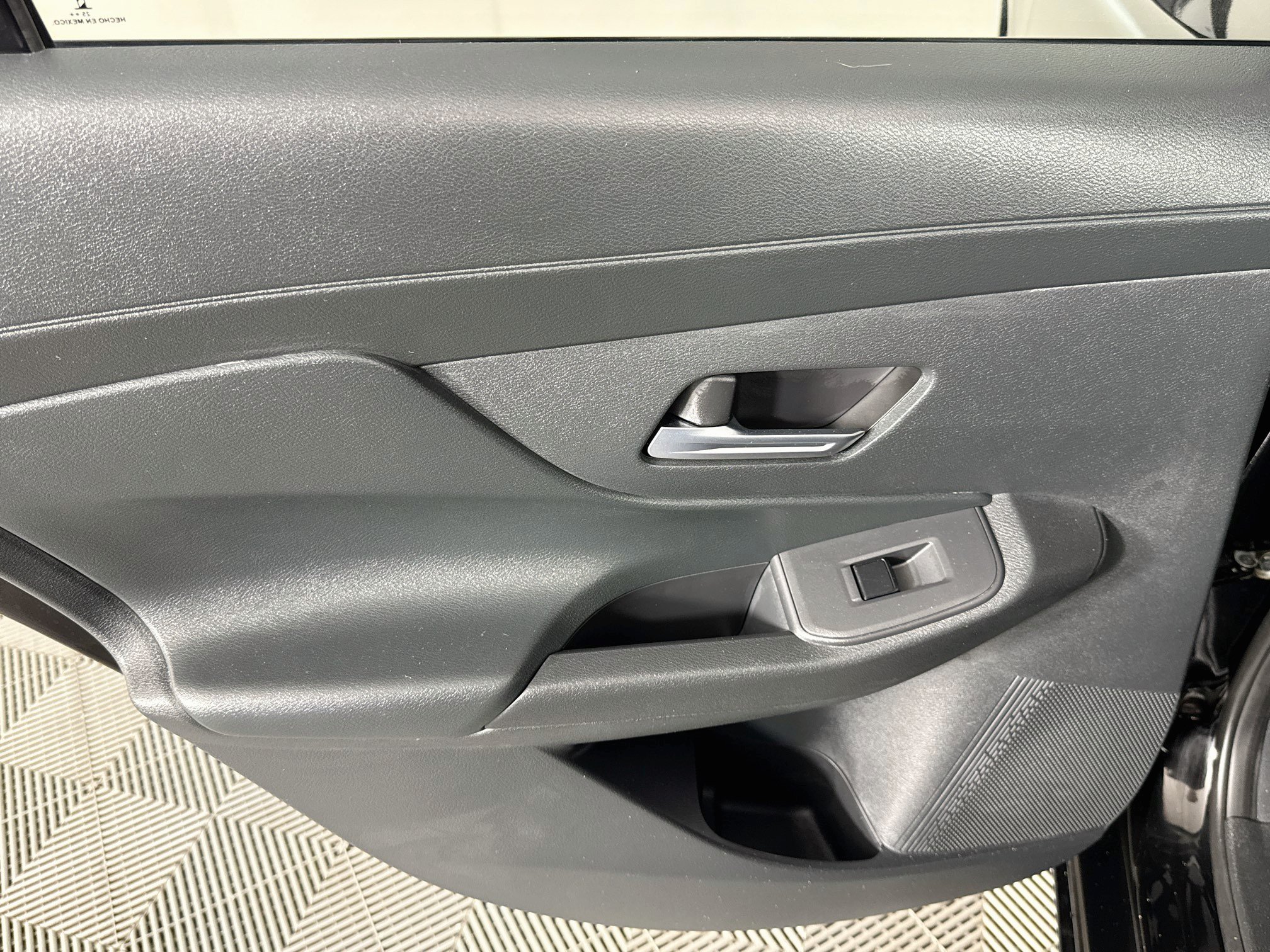 Used 2026 Nissan Sentra SV w/ SV Convenience Package FWD image 44