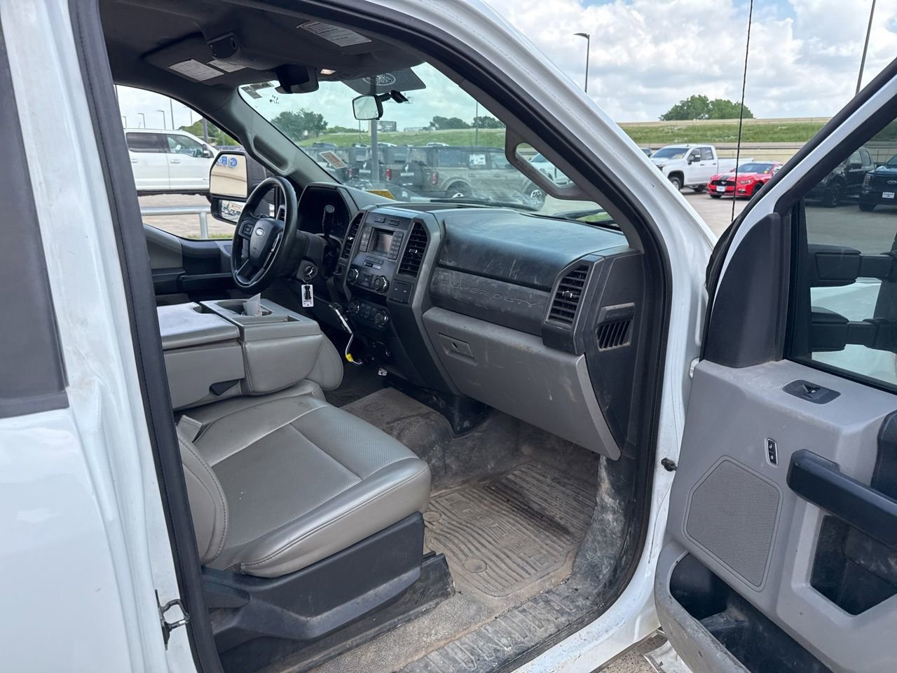 Used 2019 Ford F250 XL w/ Power Equipment Group image 10