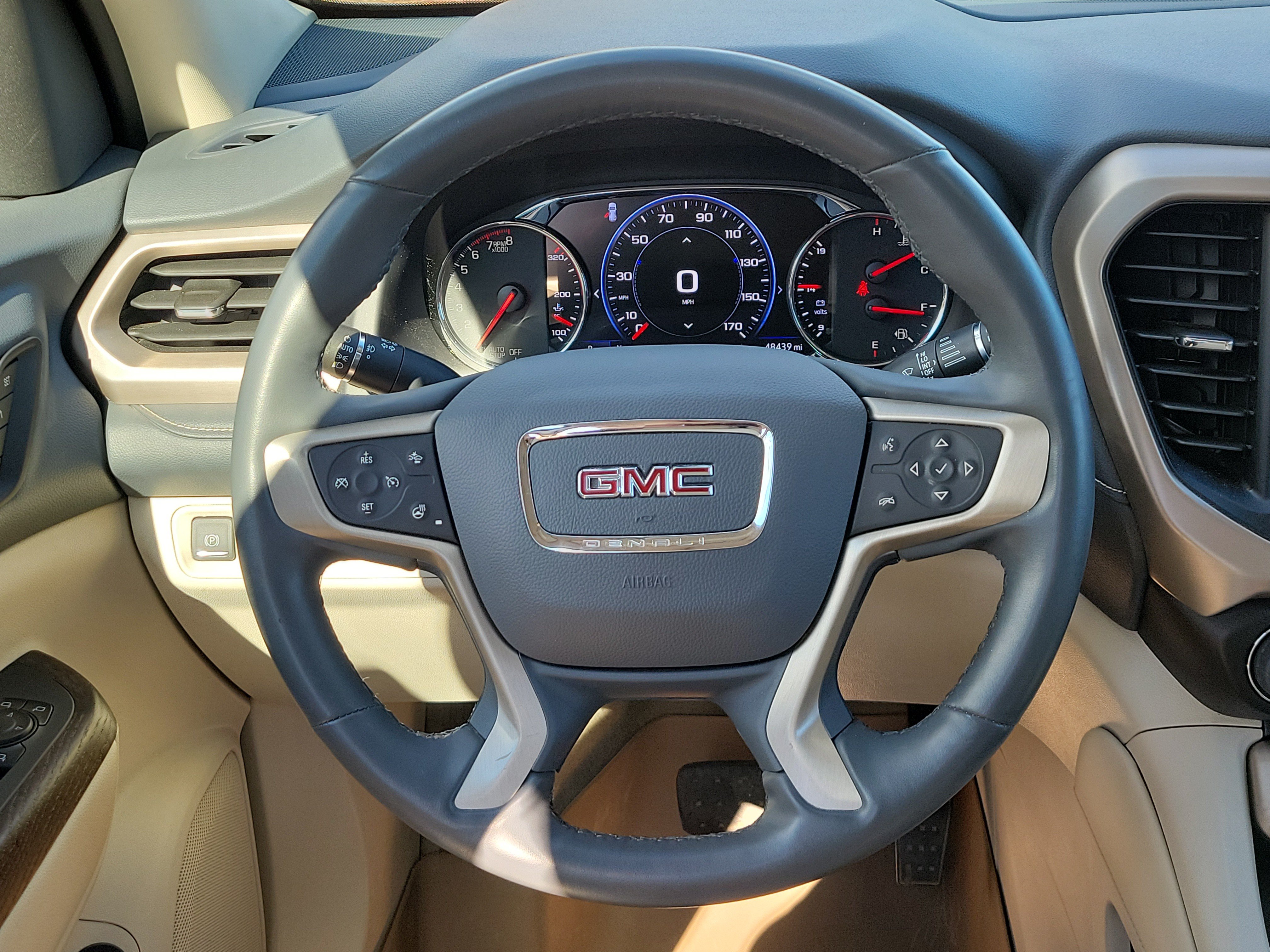 Used 2023 GMC Acadia Denali w/ Denali Technology Package AWD/4WD image 22