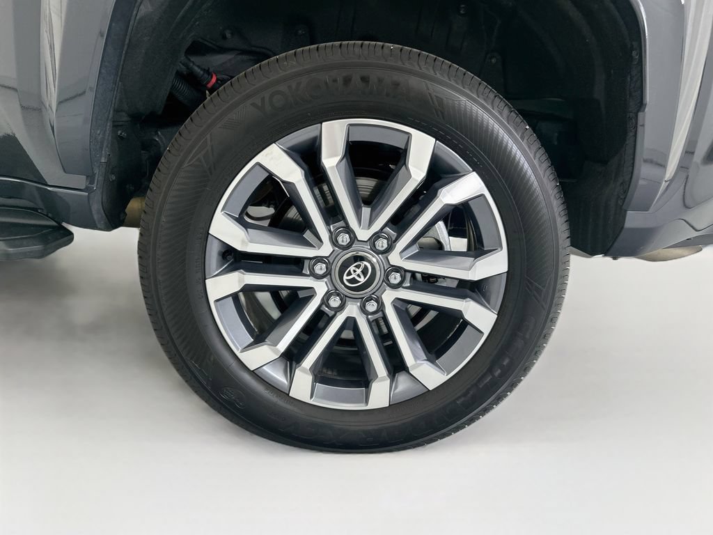 Used 2026 Toyota 4Runner Limited AWD/4WD image 30