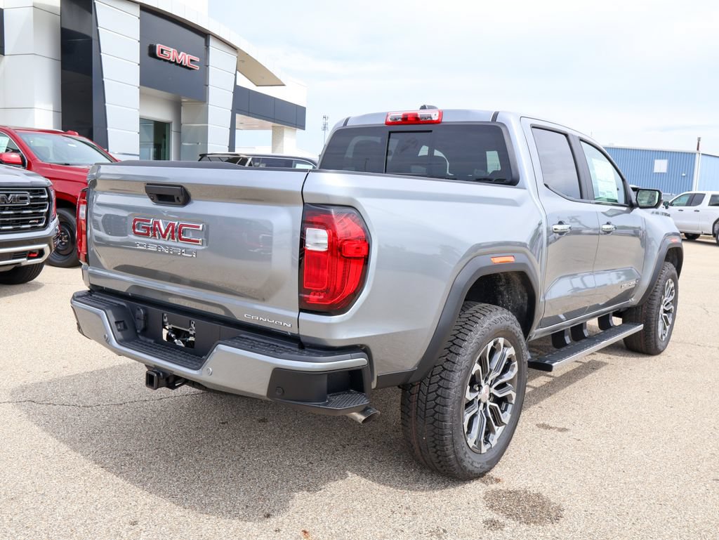 New 2026 GMC Canyon Denali w/ LPO, Black Badging Package AWD/4WD image 3