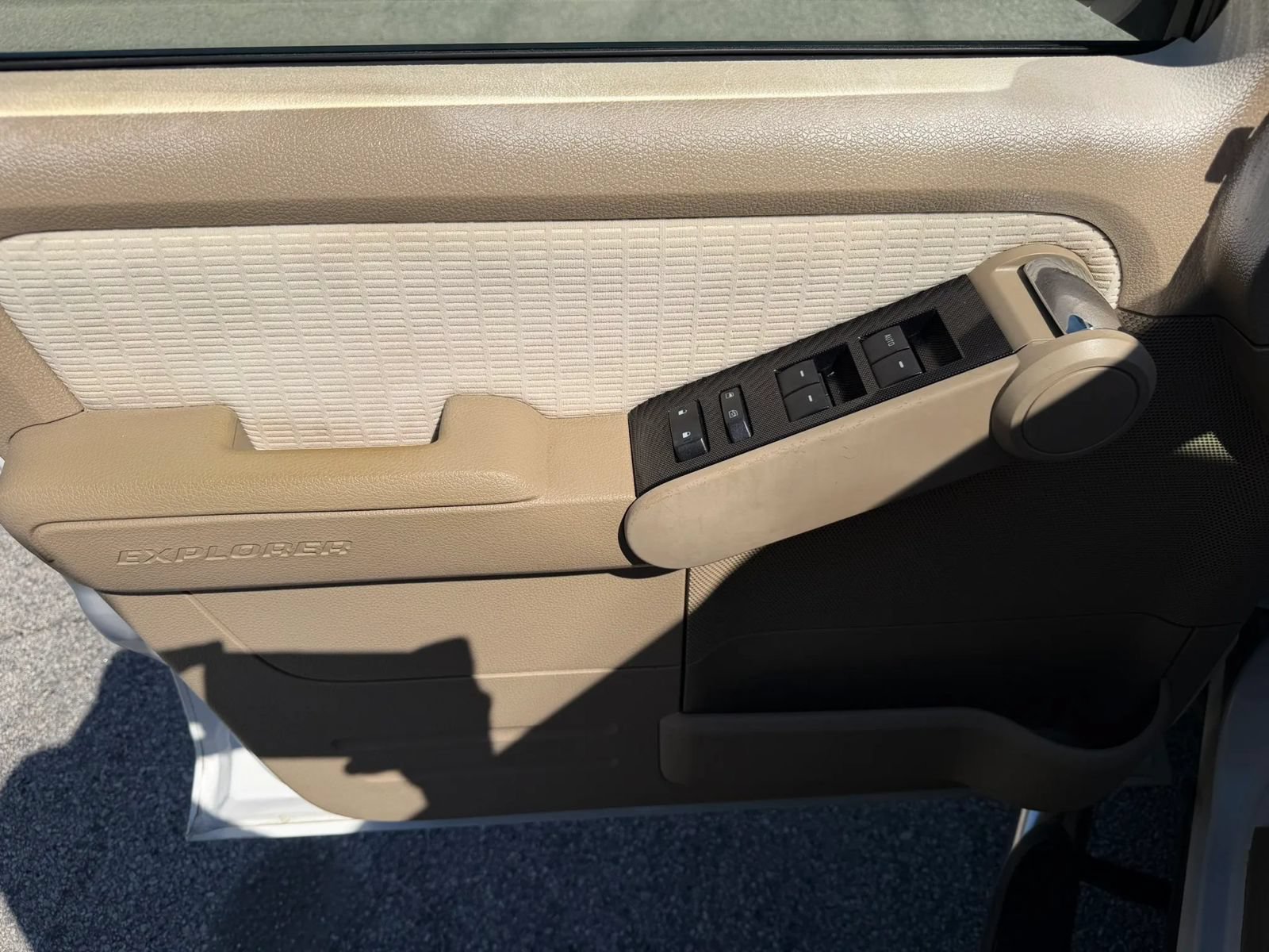 Used 2008 Ford Explorer Sport Trac XLT RWD image 9