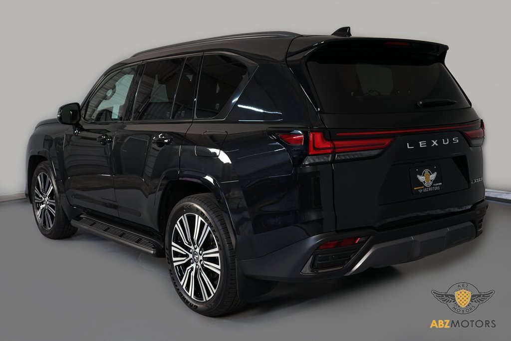 Used 2026 Lexus LX 600 4WD w/ Luxury Package image 7