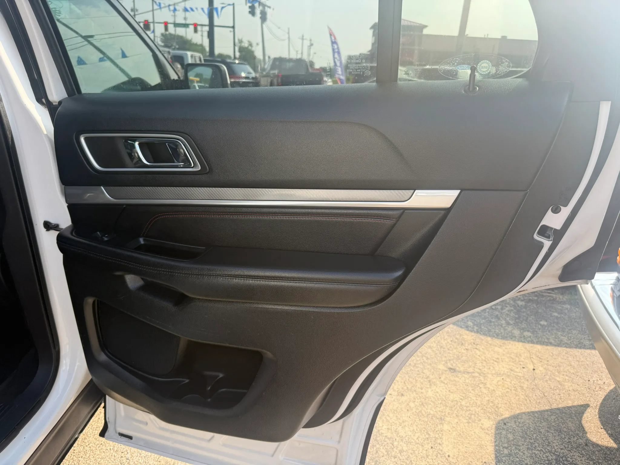 Used 2016 Ford Explorer Sport w/ Equipment Group 401A AWD/4WD image 19