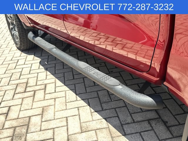 Used 2024 Chevrolet Colorado Z71 w/ Z71 Convenience Package 2 AWD/4WD image 12