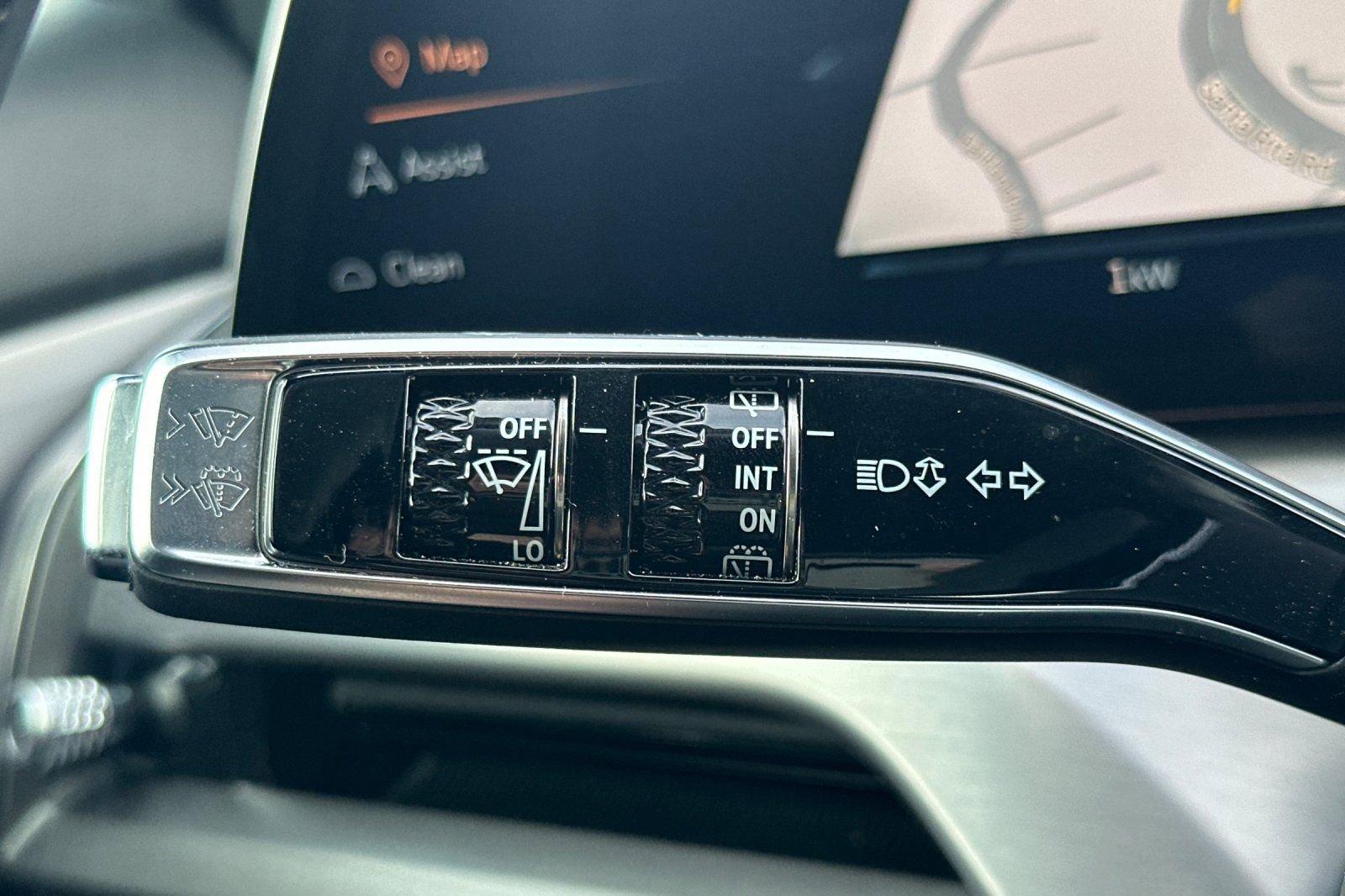 Used 2026 Cadillac Vistiq Sport w/ LPO, Floor Liner Package image 37