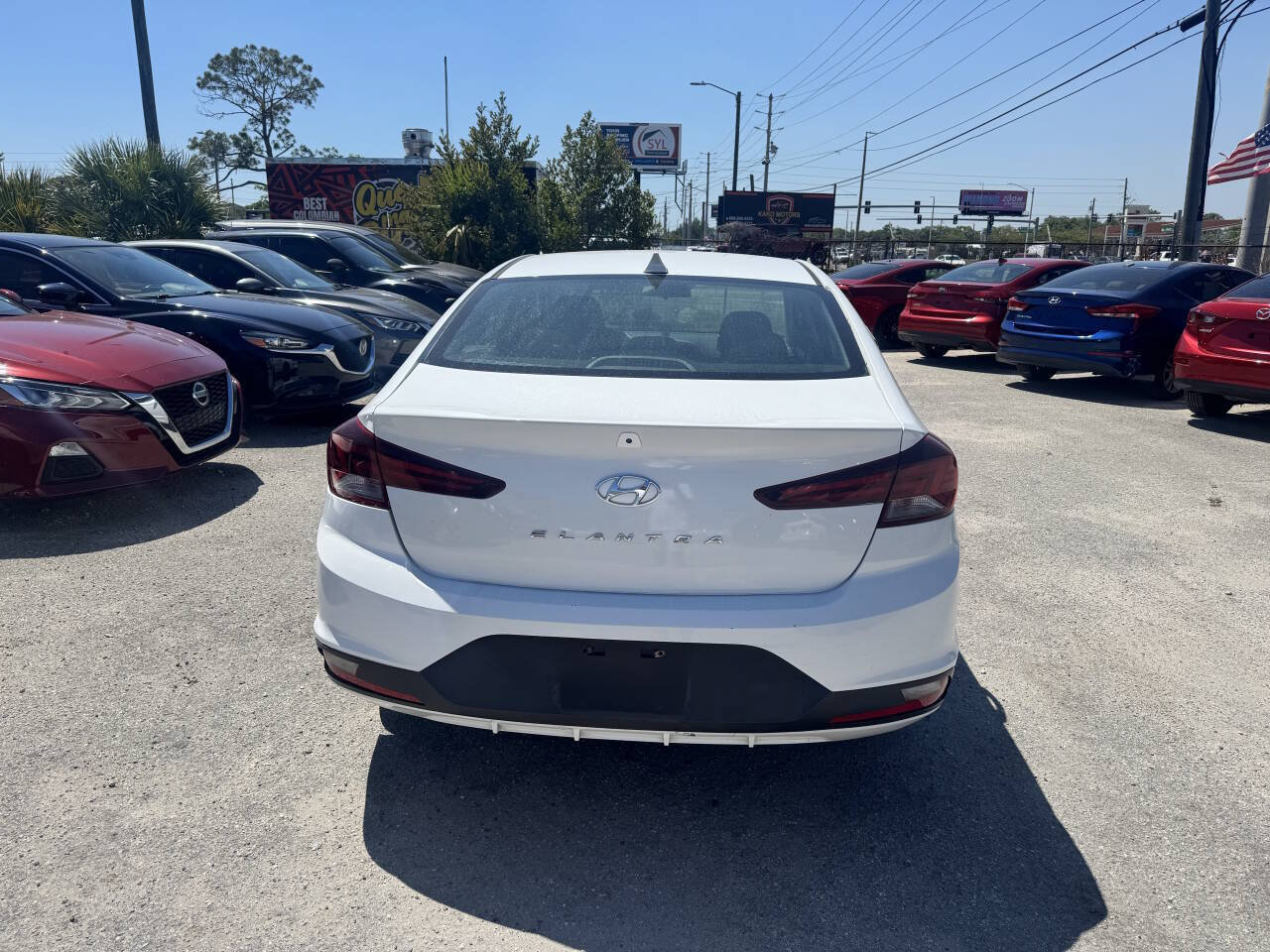 Used 2020 Hyundai Elantra SEL w/ Cargo Package (C1) FWD image 11