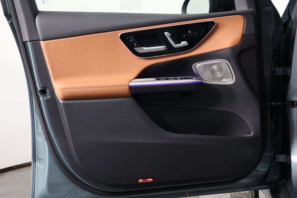 New 2027 Mercedes-Benz GLC 300 image 7