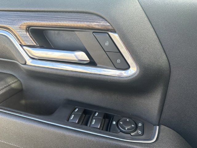 Used 2024 Chevrolet Silverado 2500 LT w/ Z71 Off-Road Package AWD/4WD image 24