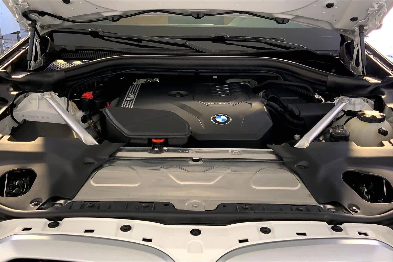 Used 2024 BMW X4 xDrive30i w/ Parking Assistance Package AWD/4WD image 31