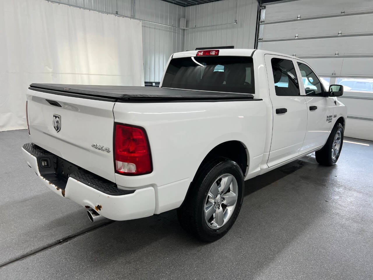 Used 2019 RAM 1500 Express w/ Express Value Package AWD/4WD image 4