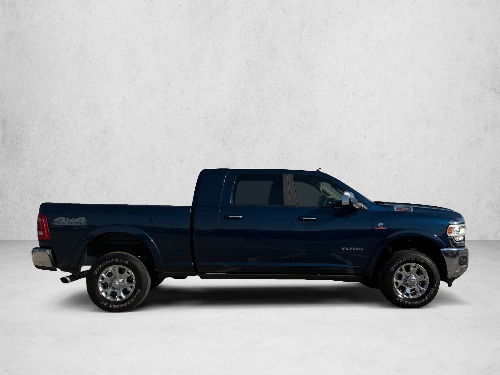 Used 2022 RAM 2500 Laramie AWD/4WD image 4