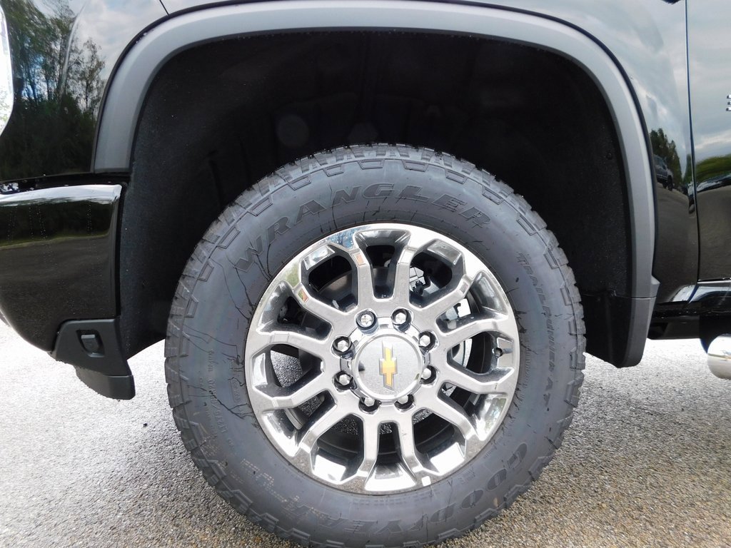 New 2026 Chevrolet Silverado 3500 LT w/ Z71 Chrome Sport Edition image 16