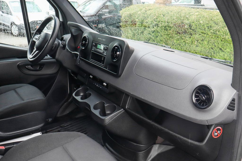 Used 2021 Mercedes-Benz Sprinter 2500 image 33