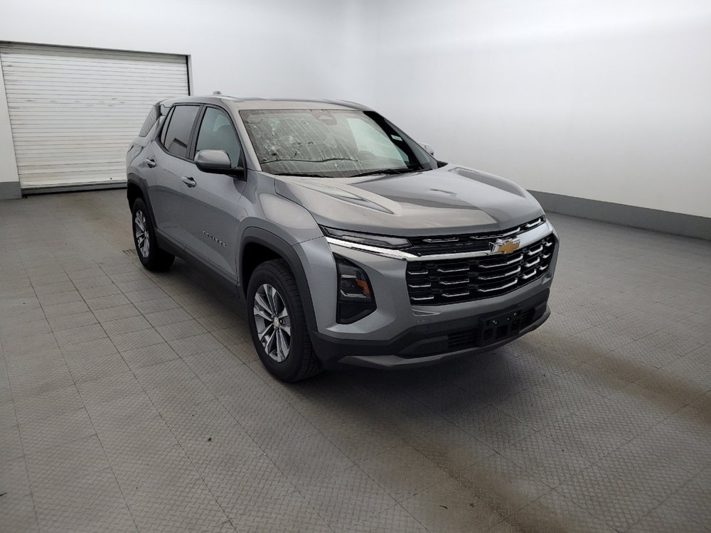 Used 2025 Chevrolet Equinox LT FWD image 13