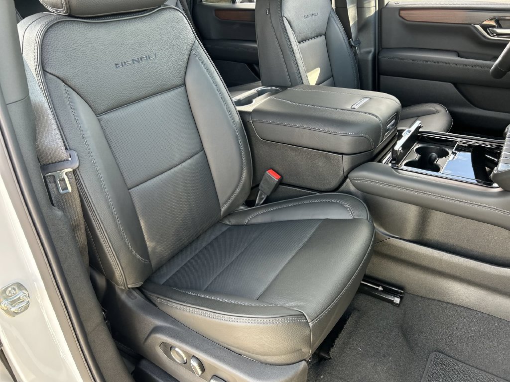 New 2027 GMC Yukon Denali AWD/4WD image 28