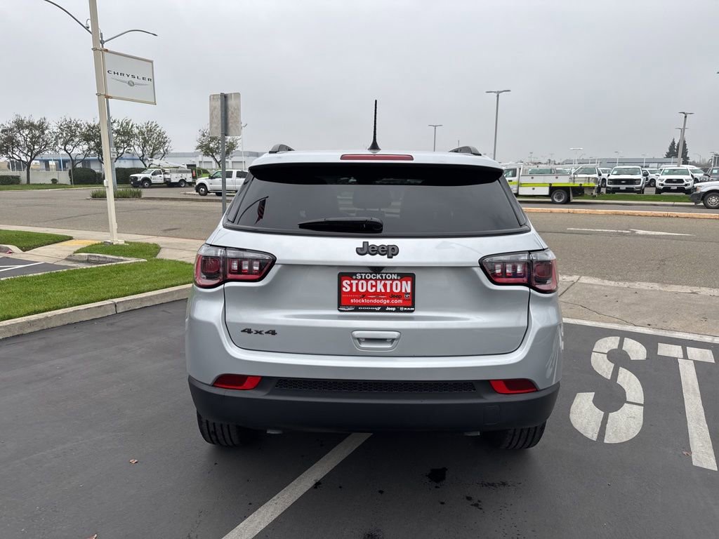 New 2026 Jeep Compass Latitude AWD/4WD image 5