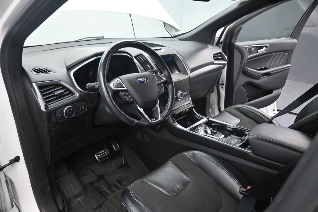 Used 2020 Ford Edge ST w/ Equipment Group 401A AWD/4WD image 18