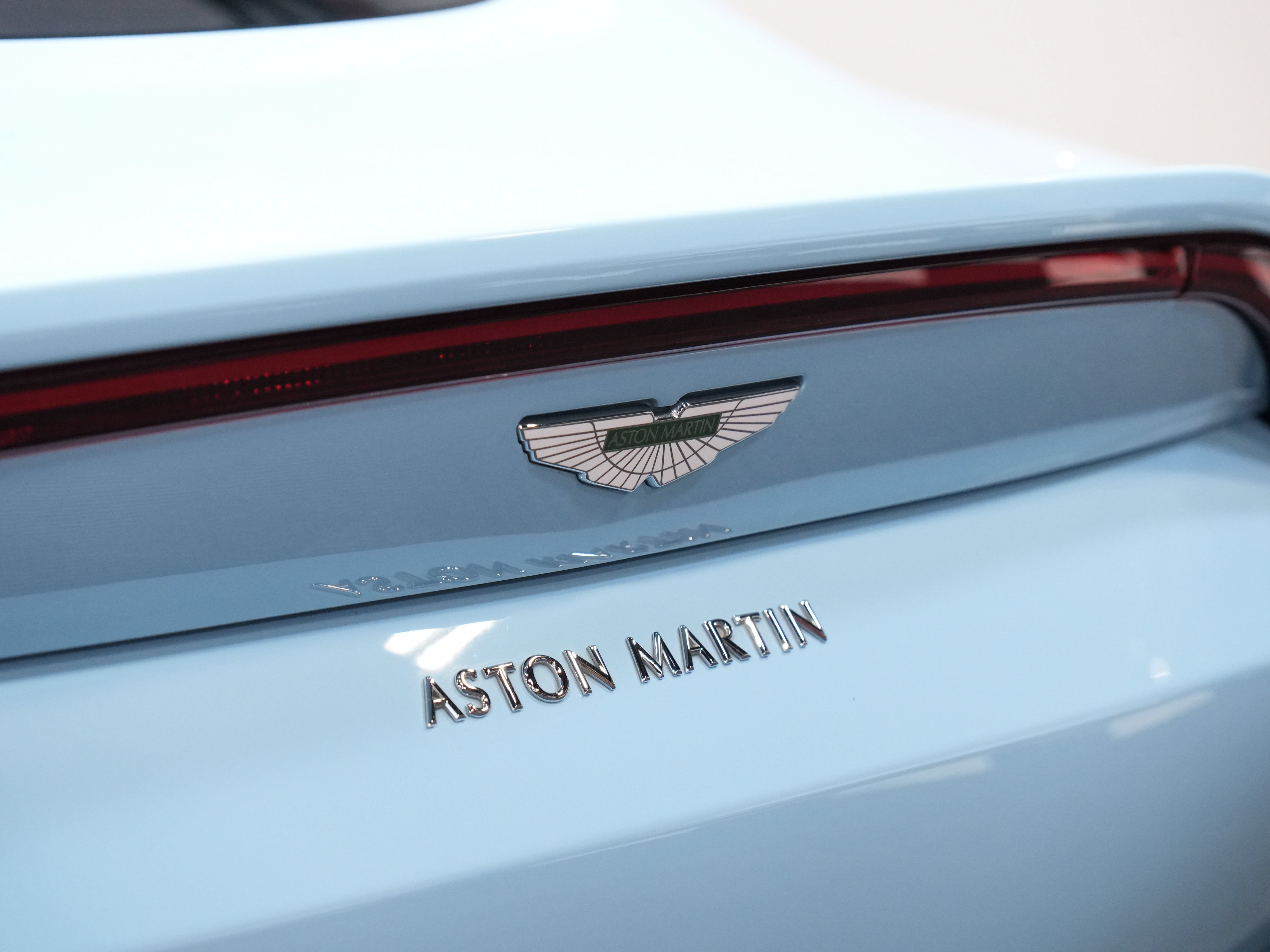 Used 2020 Aston Martin V8 Vantage Coupe RWD image 18