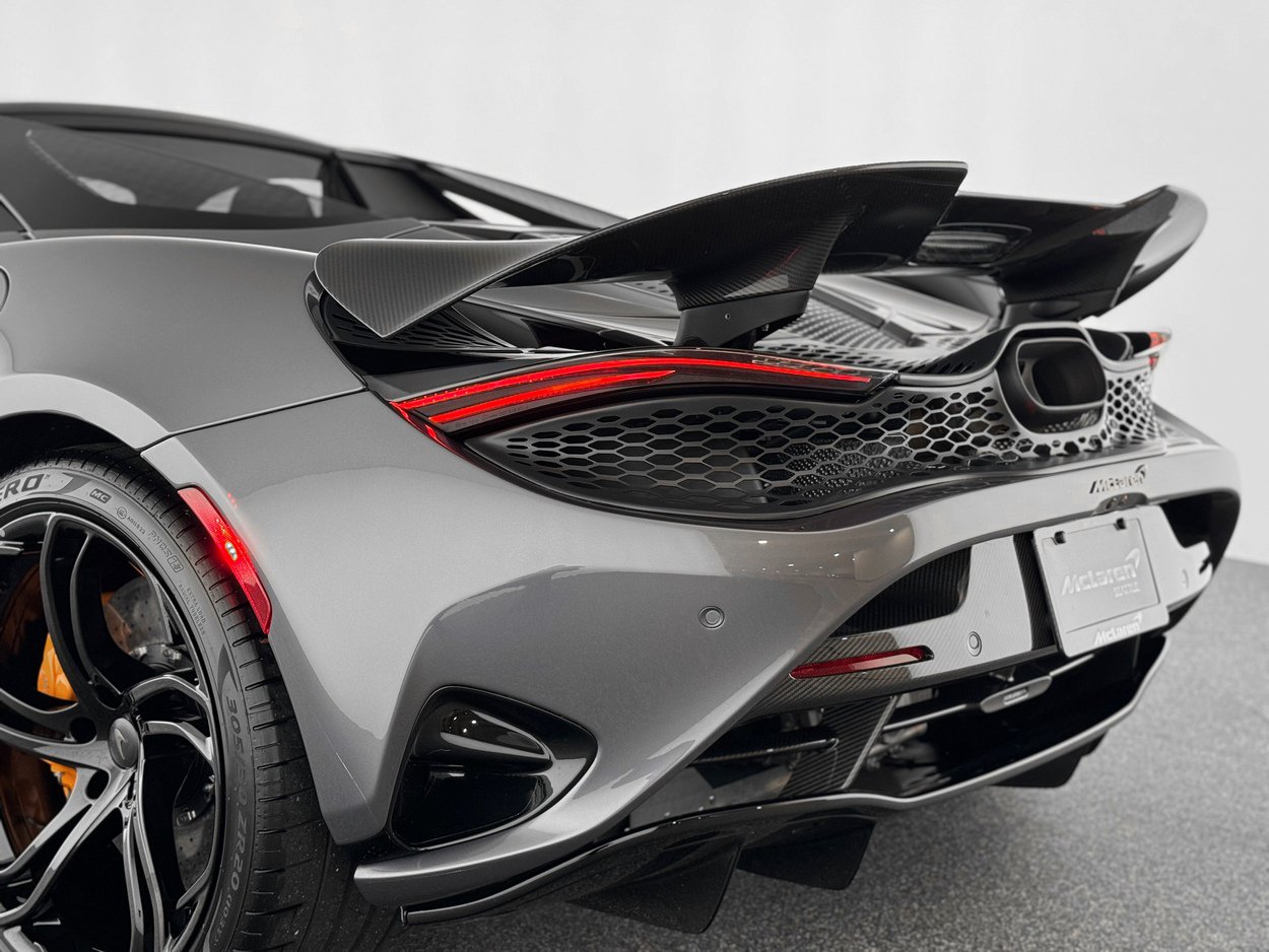 New 2026 McLaren 750S Spider RWD image 48