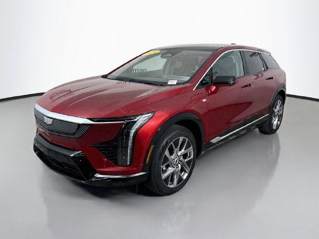 Used 2025 Cadillac Optiq Luxury 1 AWD/4WD image 3