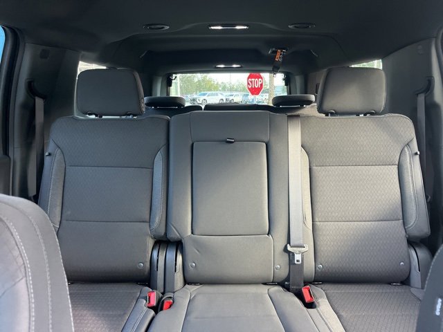 New 2026 Chevrolet Suburban LS image 37