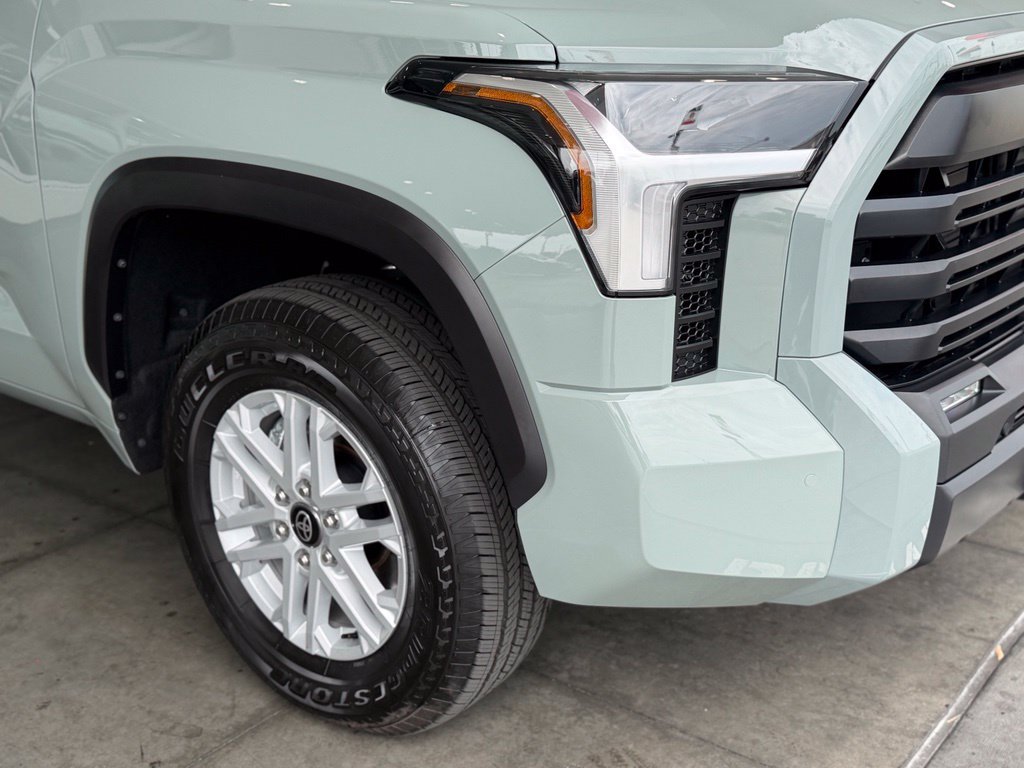 Used 2026 Toyota Tundra SR5 w/ SR5 Convenience Package AWD/4WD image 9