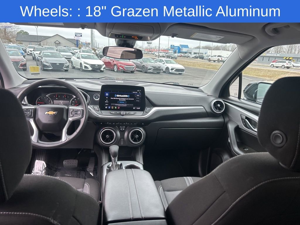Used 2025 Chevrolet Blazer LT image 13