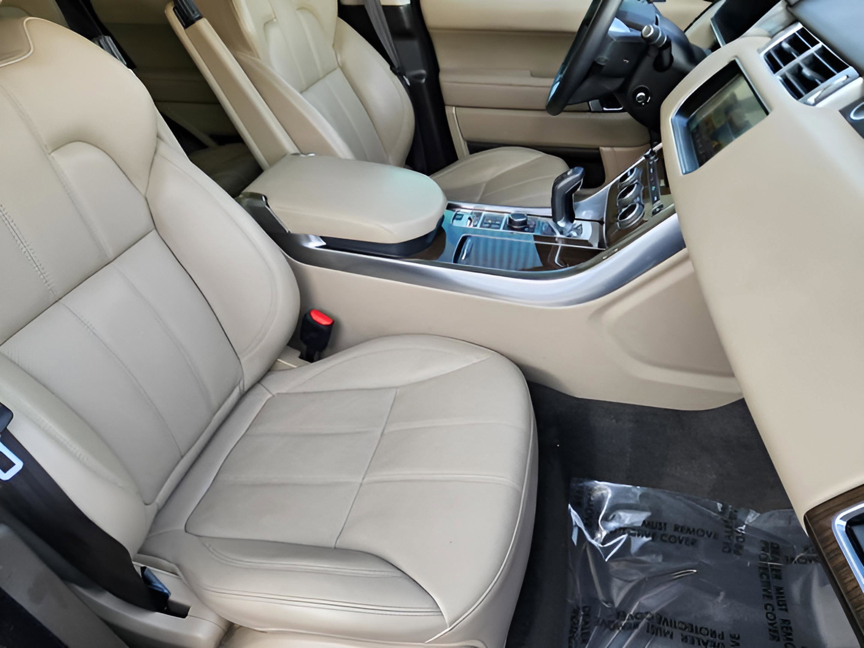 Used 2017 Land Rover Range Rover Sport HSE image 8