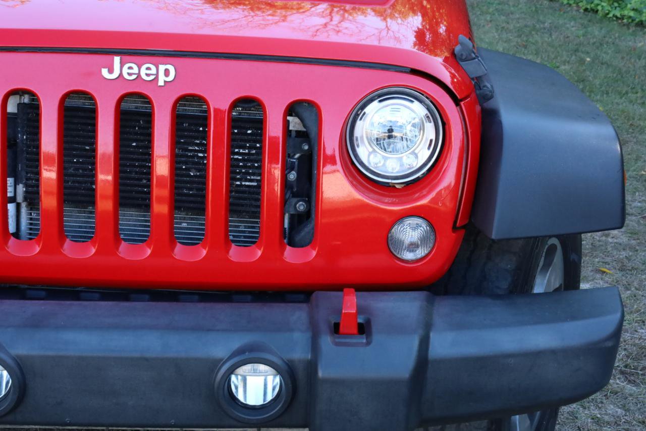 Used 2018 Jeep Wrangler Unlimited Rubicon w/ Cold Weather Group AWD/4WD image 21