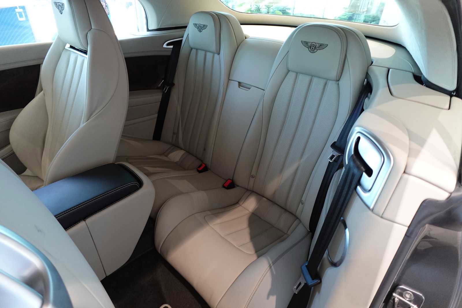 Used 2014 Bentley Continental GT image 25