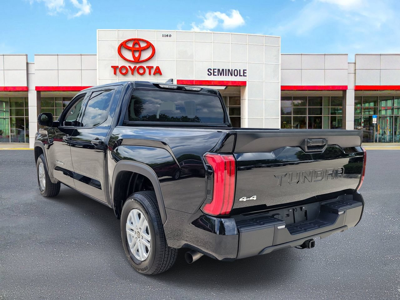 Used 2024 Toyota Tundra SR5 AWD/4WD image 2