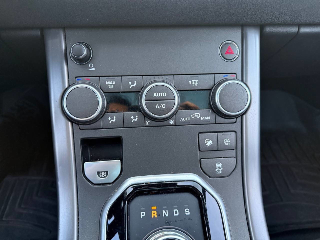 Used 2018 Land Rover Range Rover Evoque Landmark Edition AWD/4WD image 19