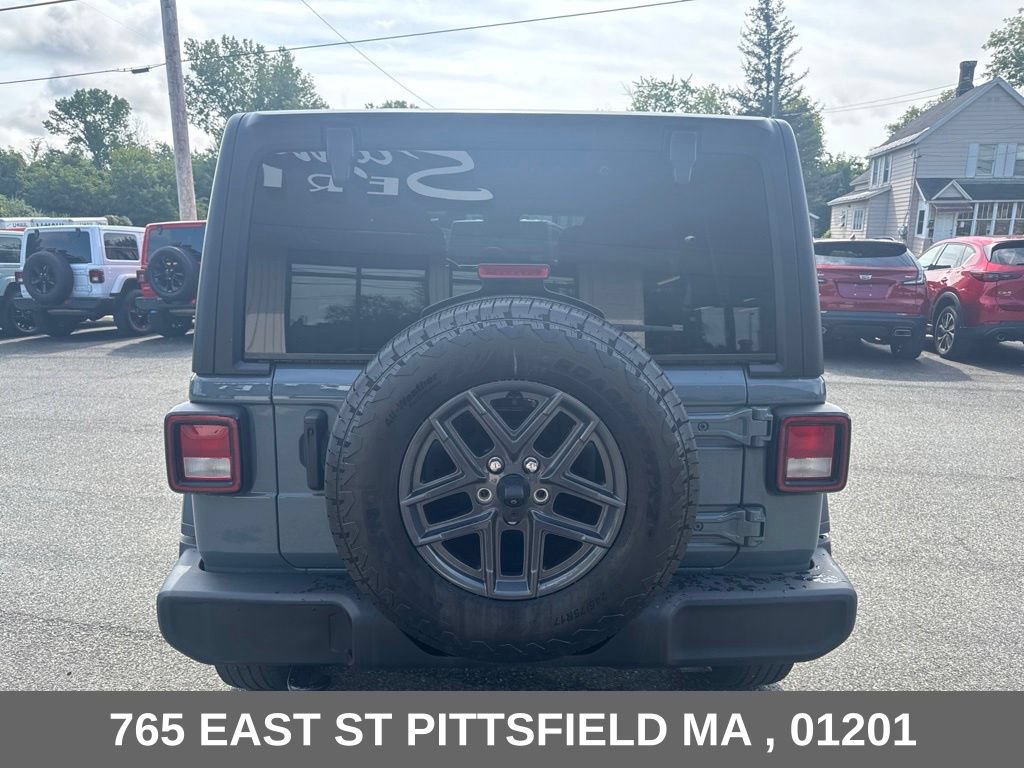Used 2024 Jeep Wrangler Unlimited Sport AWD/4WD image 7