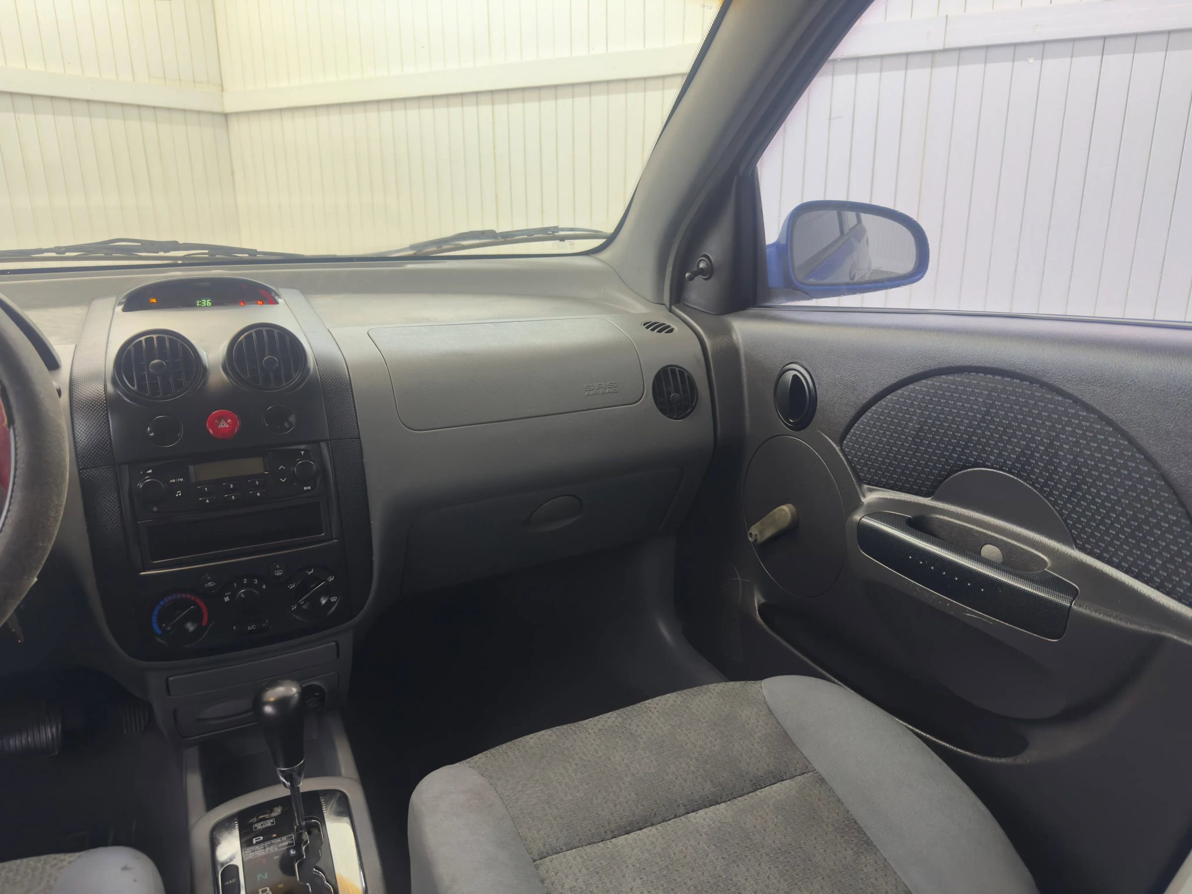Used 2004 Chevrolet Aveo Hatchback image 15