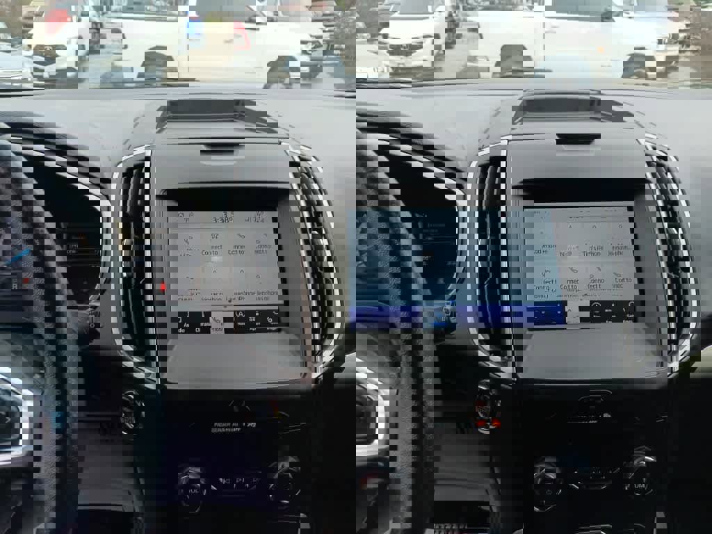 Used 2020 Ford Edge SEL w/ Cold Weather Package image 12