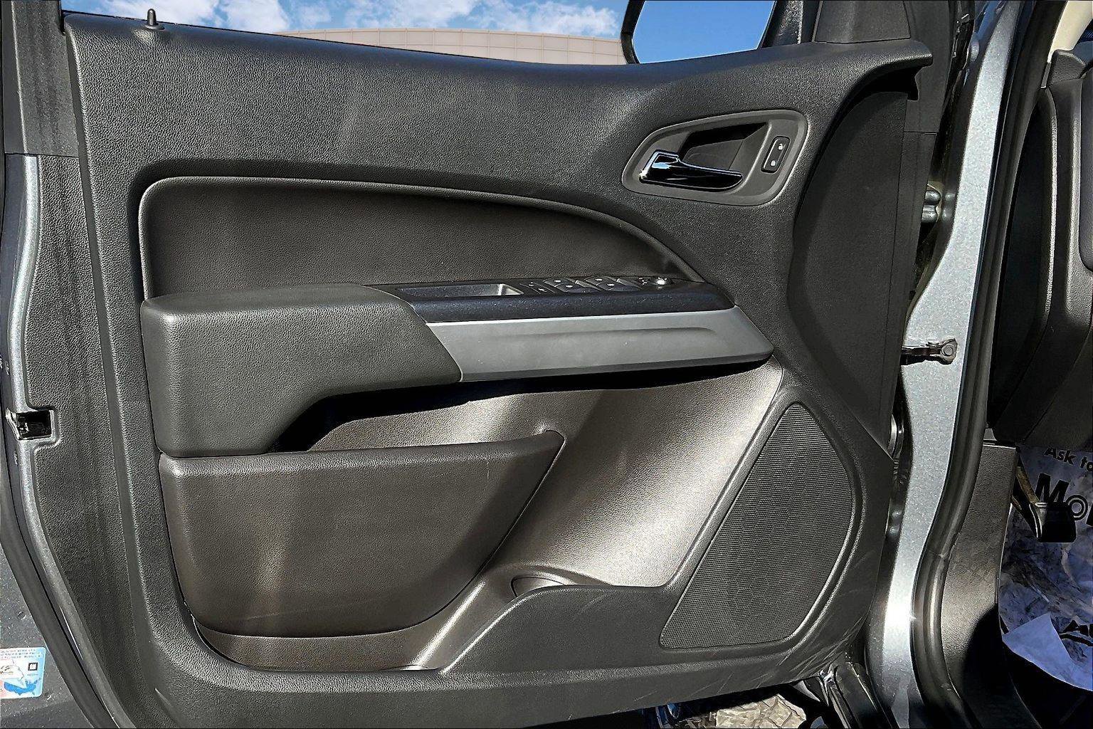 Used 2022 Chevrolet Colorado ZR2 w/ Colorado ZR2 Bison Edition image 22