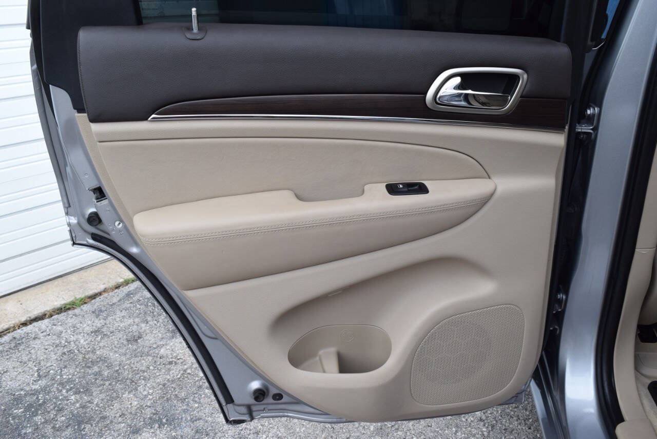 Used 2015 Jeep Grand Cherokee Overland image 46