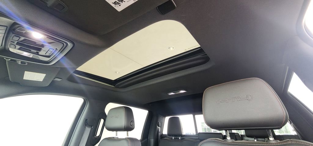Used 2019 GMC Sierra 1500 AT4 w/ Technology Package AWD/4WD image 20