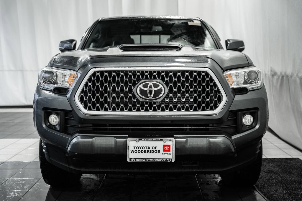 Used 2019 Toyota Tacoma TRD Sport image 2