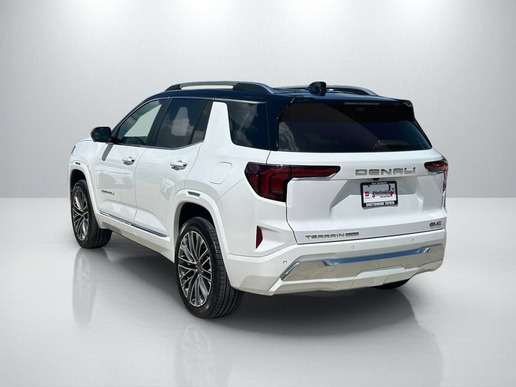 Used 2026 GMC Terrain Denali AWD/4WD image 7