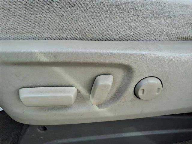 Used 2013 Toyota Sienna LE w/ Towing Pkg image 23