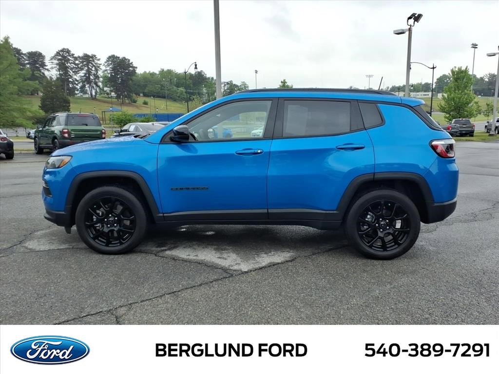 Used 2026 Jeep Compass Latitude w/ Quick Order Package 29K AWD/4WD image 8