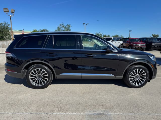 Used 2023 Lincoln Aviator AWD w/ Premium Package image 7