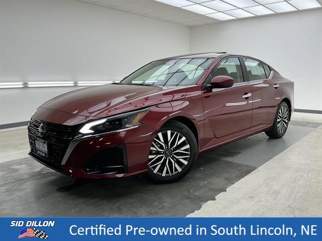 Certified 2023 Nissan Altima 2.5 SV w/ SV Premium Package FWD image 1