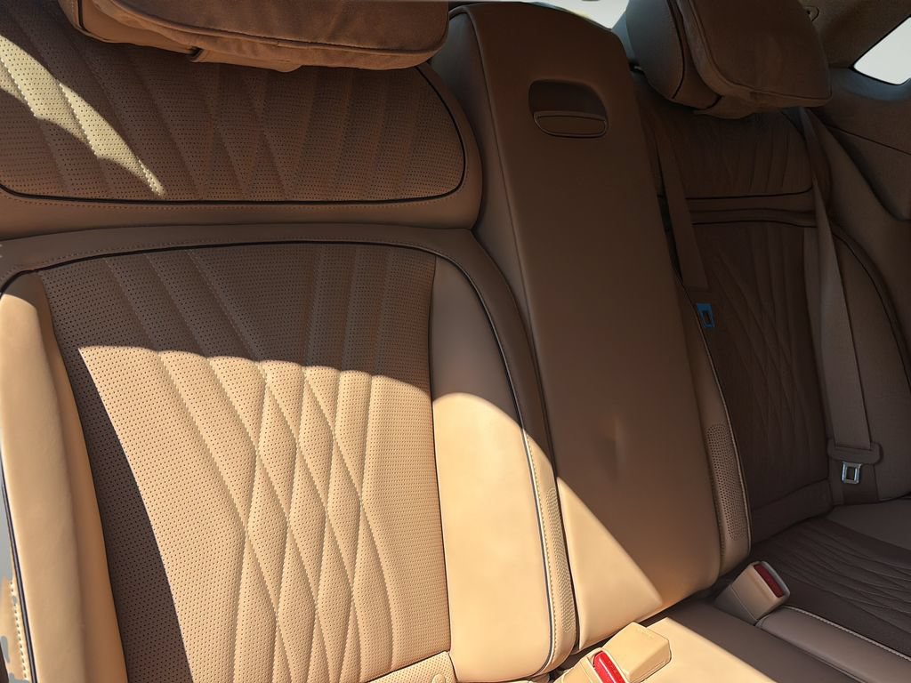 Used 2024 Genesis G90 3.5T AWD/4WD image 37