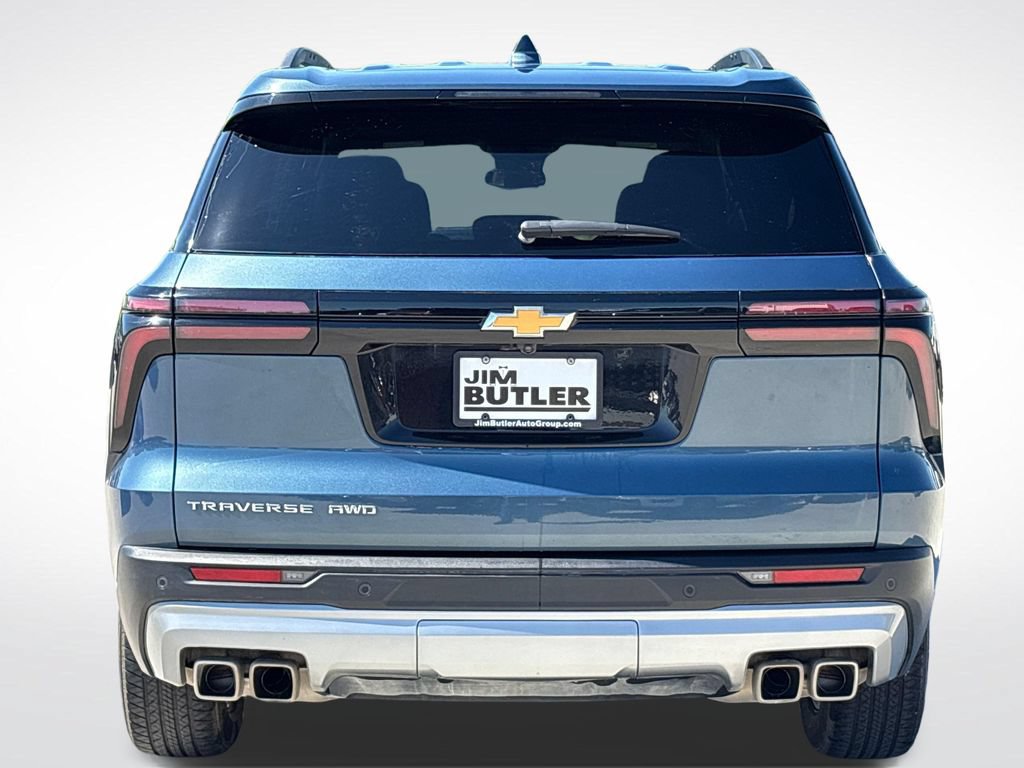 Used 2025 Chevrolet Traverse LT w/ Driver Confidence Package AWD/4WD image 6