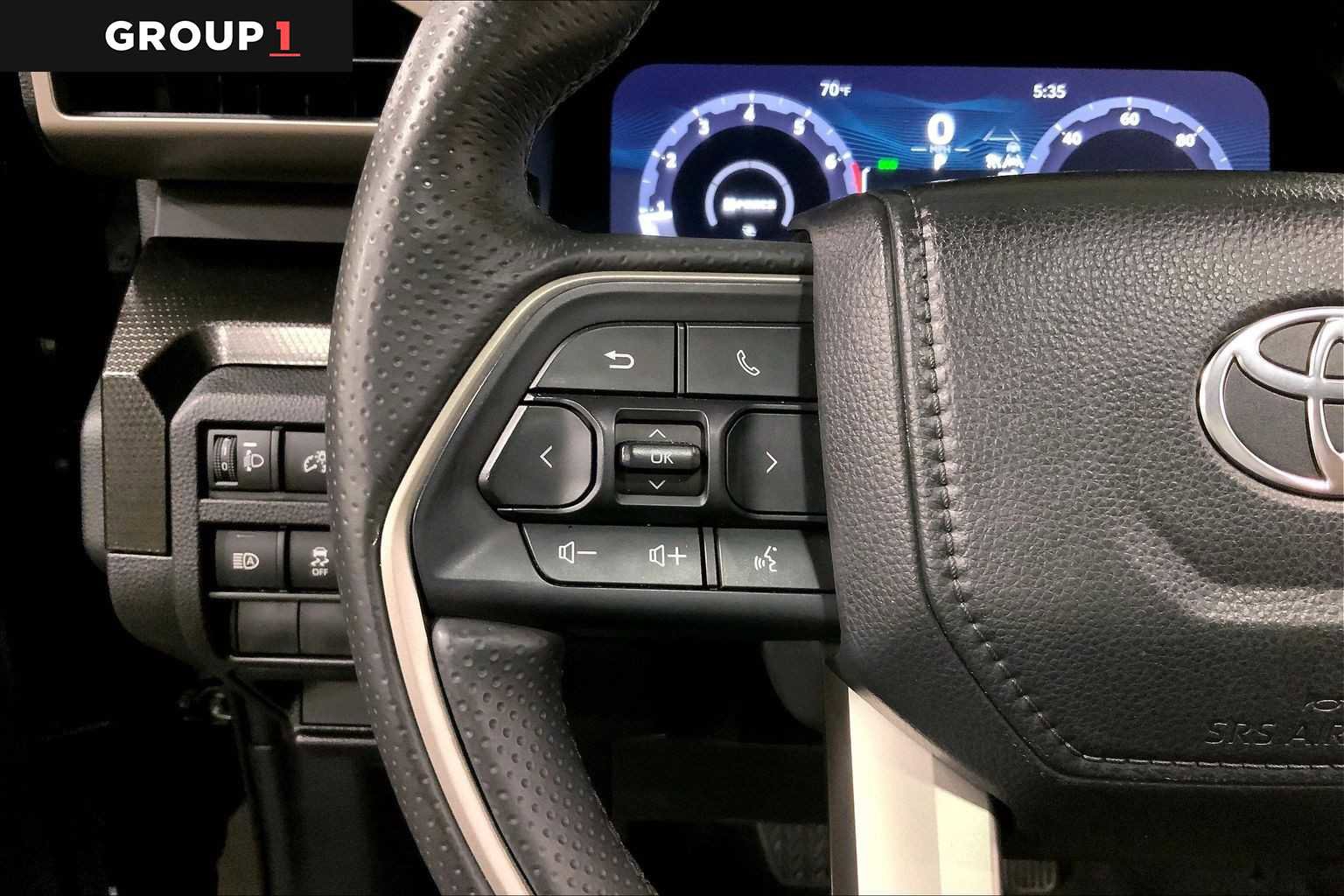 Used 2025 Toyota 4Runner Limited AWD/4WD image 24