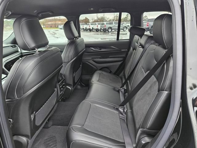 New 2025 Jeep Grand Cherokee Altitude RWD image 25